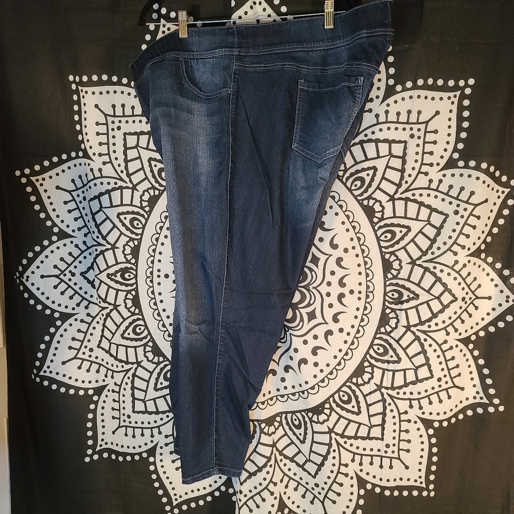 Torrid demin stretch pull up Capri blue 4X